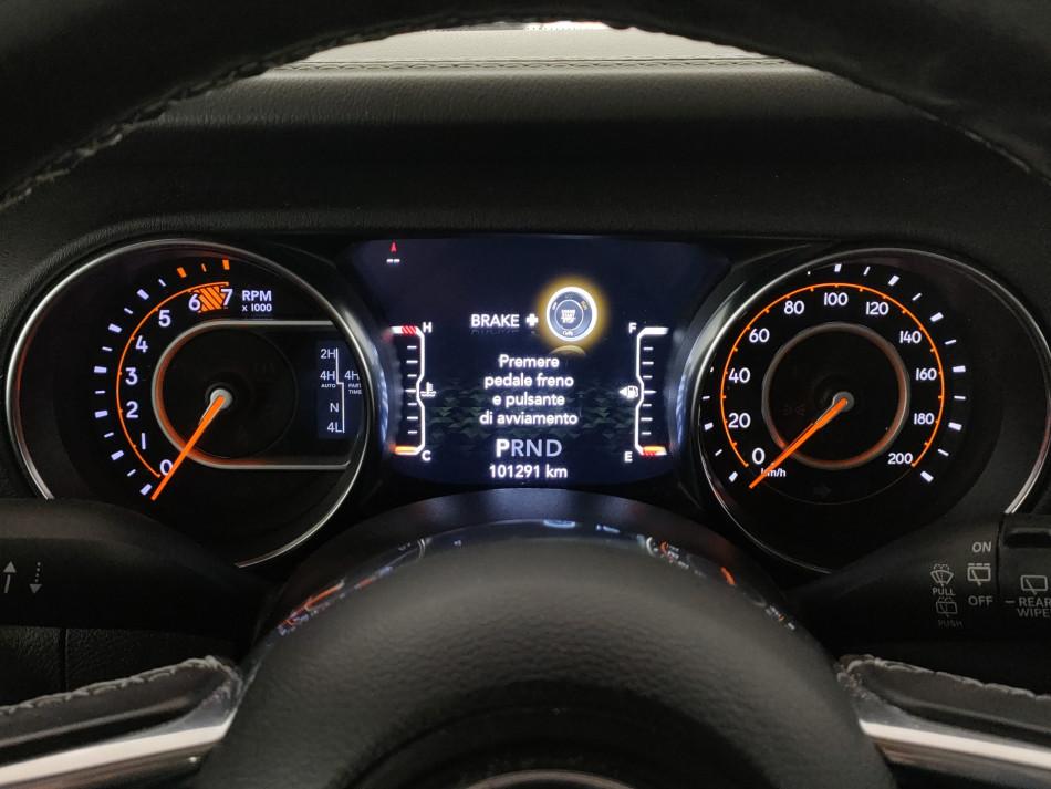 Jeep Wrangler Unlimited 2.0 turbo Sahara auto