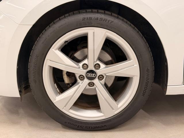 Audi A1 Sportback 25 1.0 tfsi Identity Black