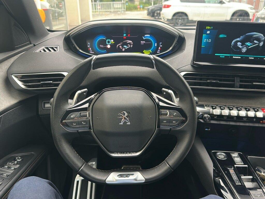 Peugeot 3008 1.6 hybrid4 GT 300cv e-eat8