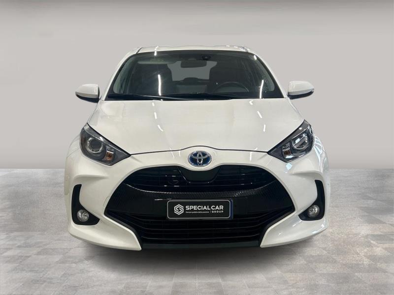 Toyota Yaris 1.5 hybrid Business