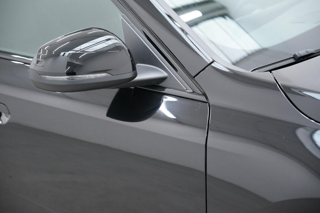 BMW X1 sdrive20i mhev 48V auto