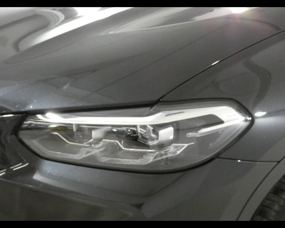 BMW X3 xdrive20d mhev 48V auto
