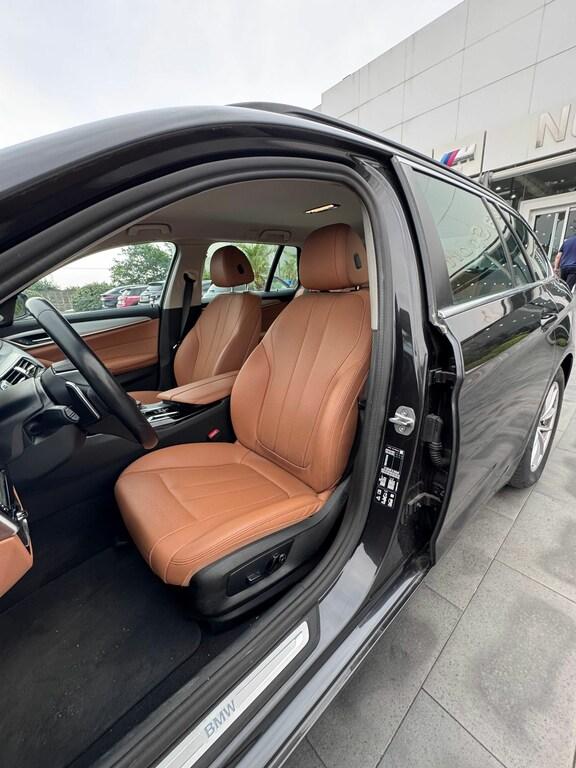 BMW Serie 5 520d Touring mhev 48V xdrive Business auto