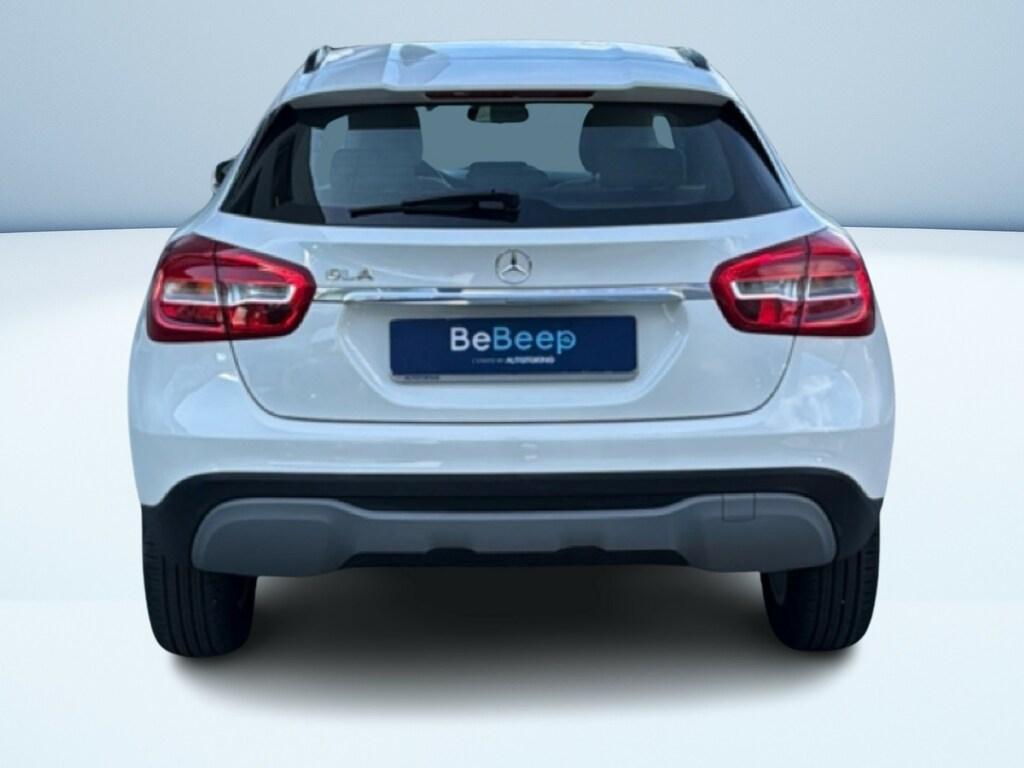 Mercedes GLA 180 d Business auto