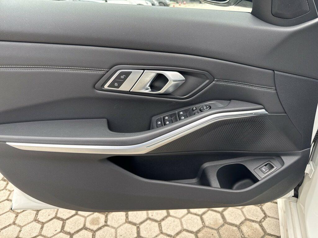 BMW Serie 3 320d Touring mhev 48V Sport auto