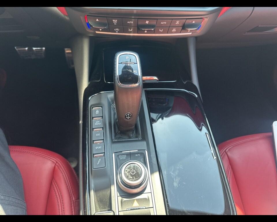 Maserati Levante 2.0 mhev GT 330cv auto