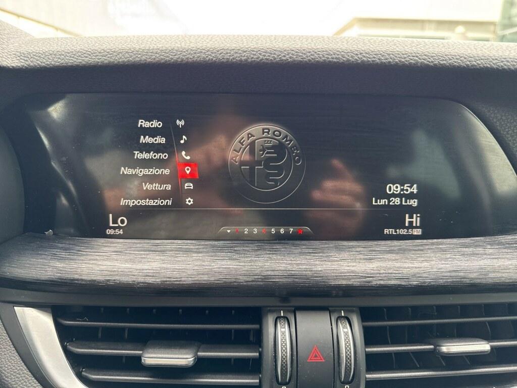 Alfa Romeo Stelvio 2.2 t Sport Tech Q4 190cv auto