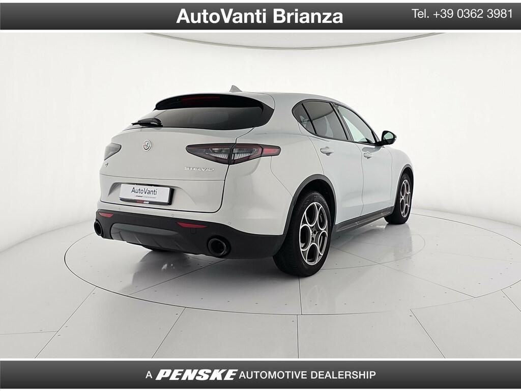 Alfa Romeo Stelvio 2.2 t Sprint Q4 210cv auto