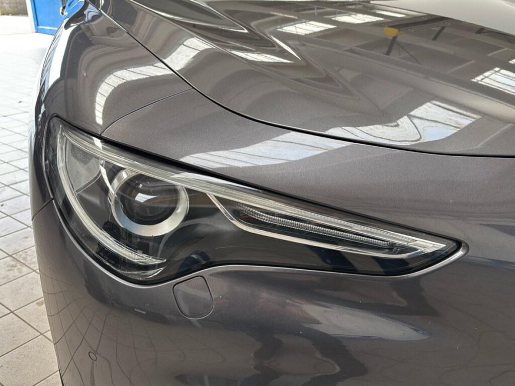 Alfa Romeo Stelvio 2.2 t Business Q4 210cv auto my19