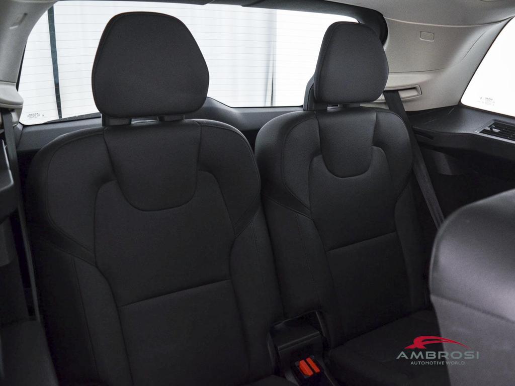 Volvo XC90 2.0 b5 Core awd 7p.ti auto