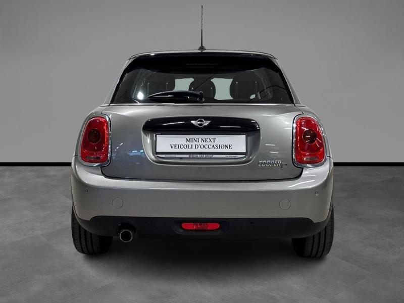 Mini Cooper D 1.5 D Cooper D Boost Auto