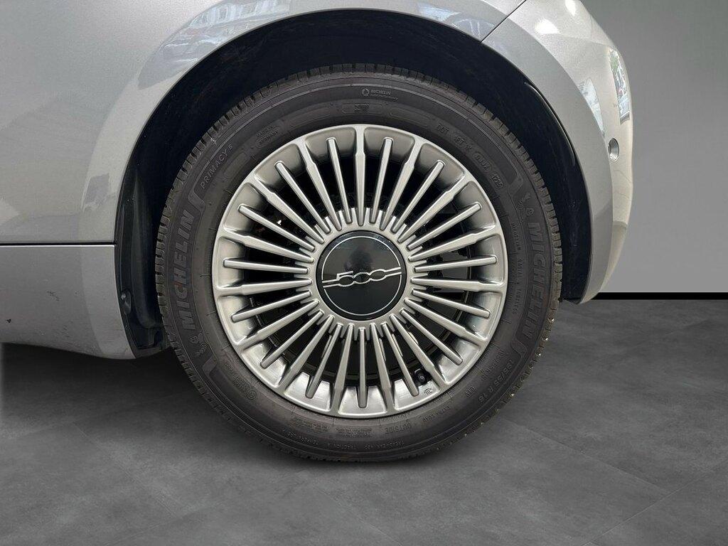 Fiat 500 e 42 kWh