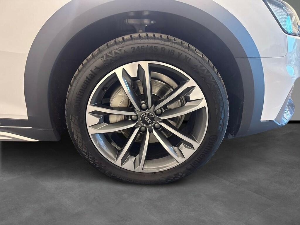 Audi A4 Allroad 40 2.0 tdi mhev Identity Contrast quattro 204cv s-tronic