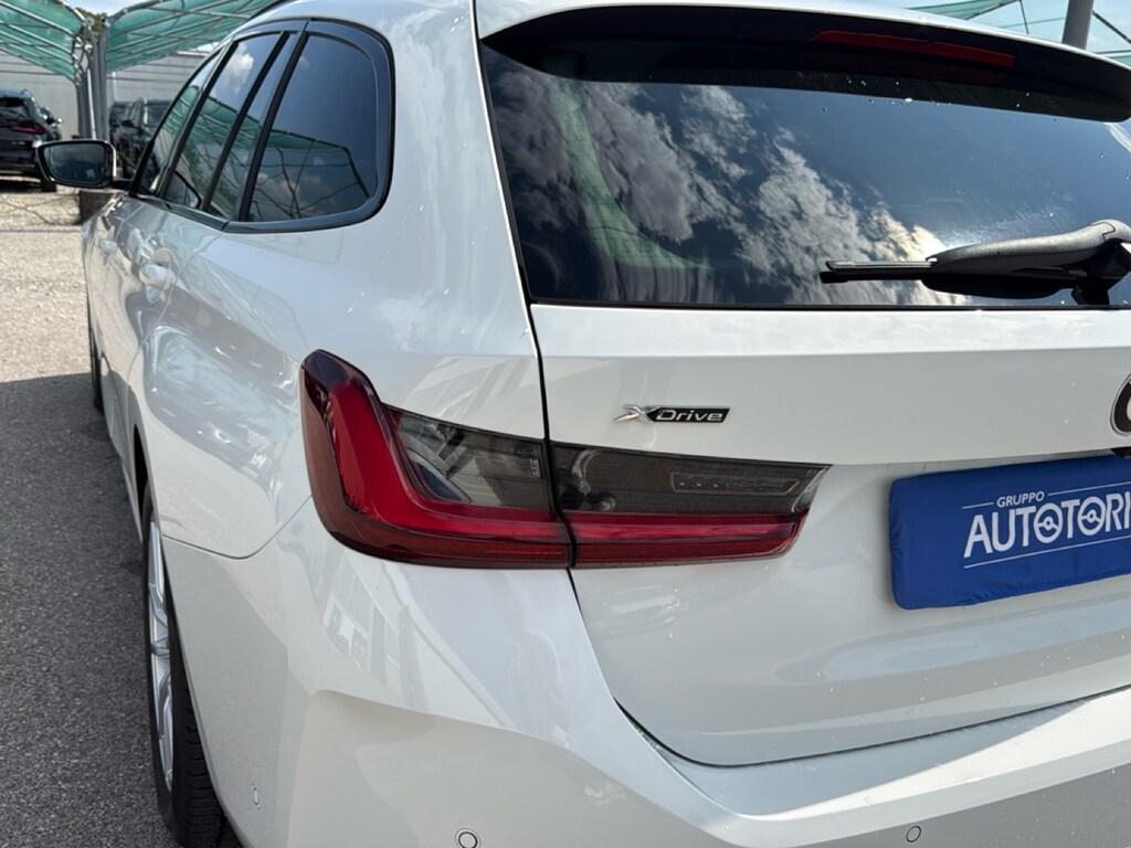 BMW Serie 3 320d Touring mhev 48V xdrive auto