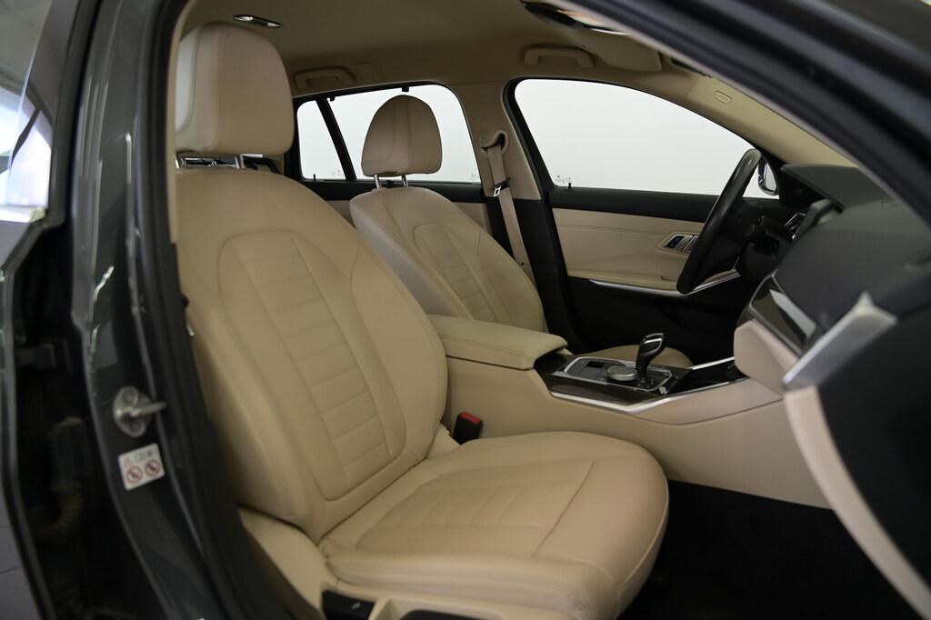BMW Serie 3 320d Touring mhev 48V xdrive Luxury auto