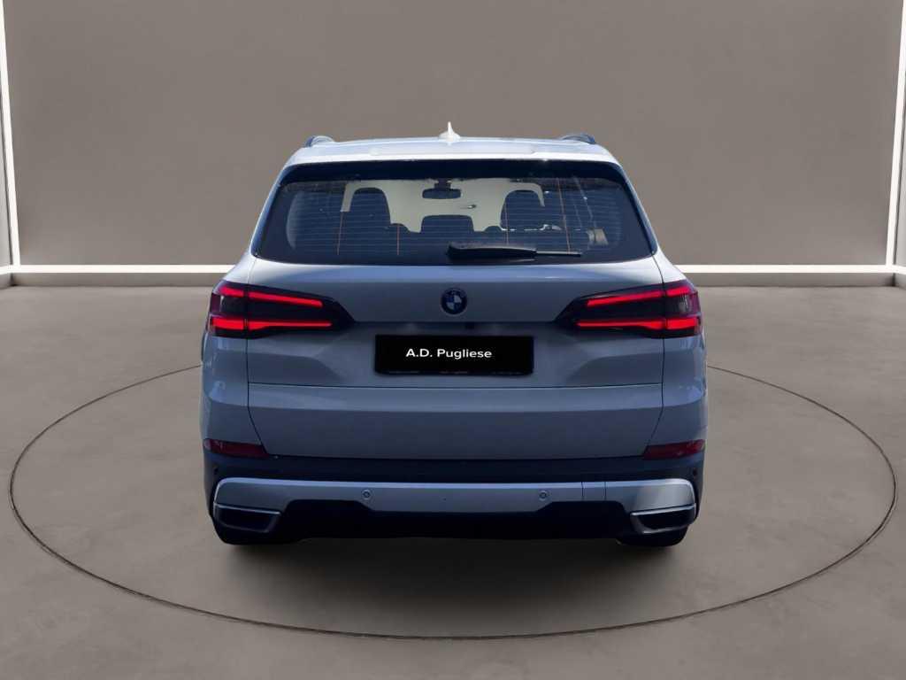 BMW X5 xdrive30d mhev 48V Business auto