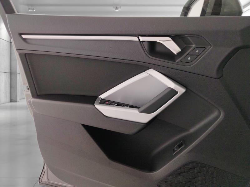 Audi Q3 35 2.0 tdi Business Advanced quattro s-tronic