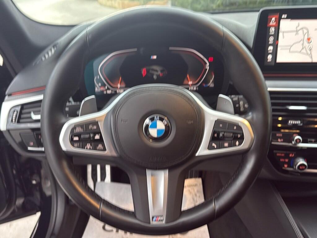 BMW Serie 5 530d Touring mhev 48V xdrive Luxury auto