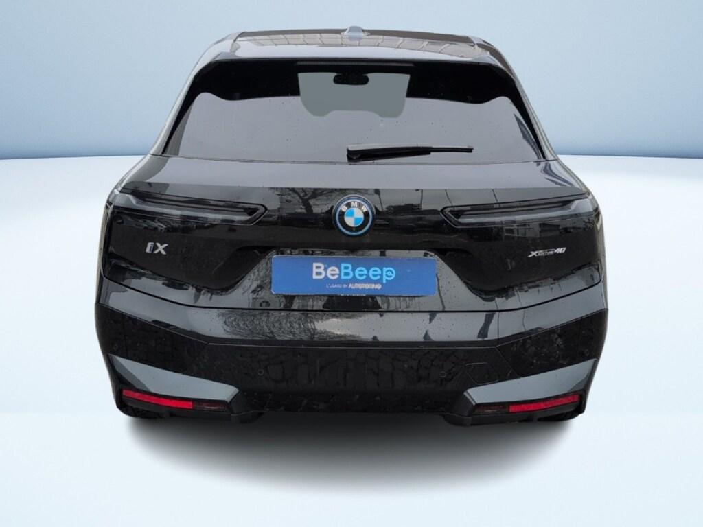 BMW iX xdrive40 pacchetto sportivo