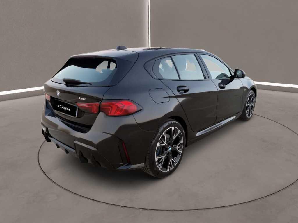 BMW Serie 1 120 48V MSport auto