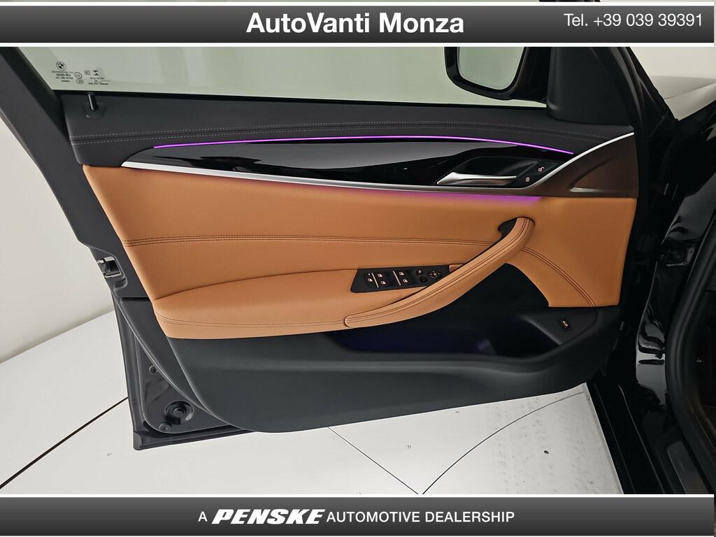 BMW Serie 5 520d mhev 48V xdrive Msport auto