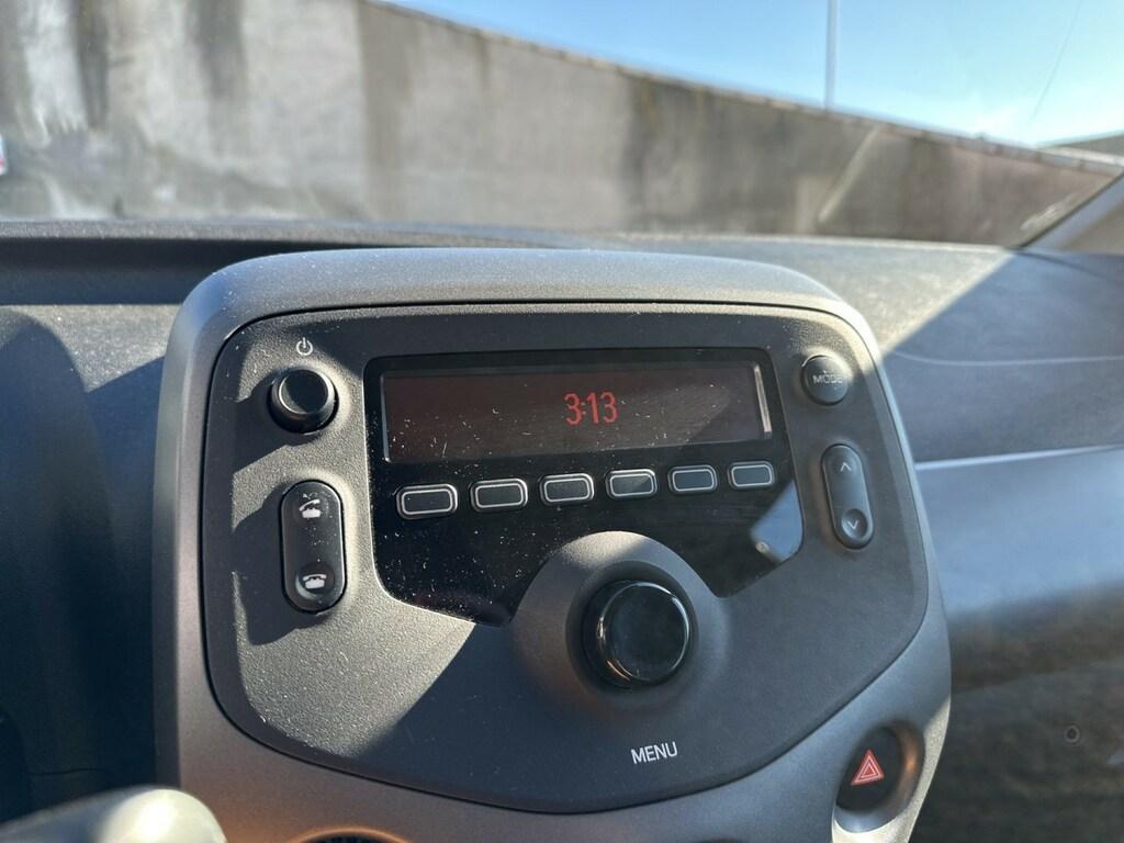 Toyota Aygo 5p 1.0 x-play 72cv