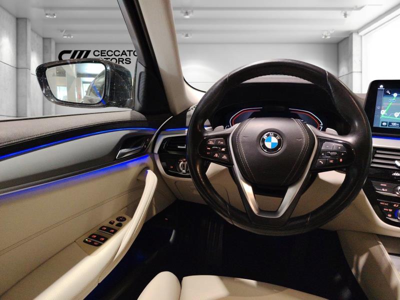 BMW Serie 5 520d mhev 48V xdrive Luxury auto