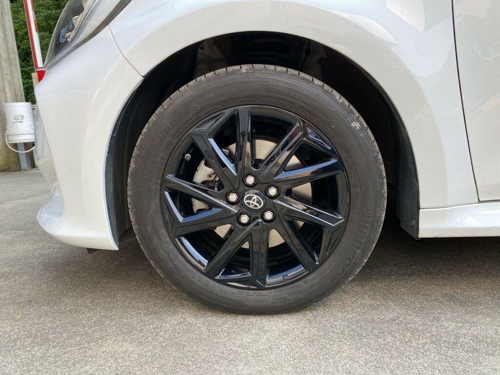 Toyota Yaris 1.5 hybrid Trend