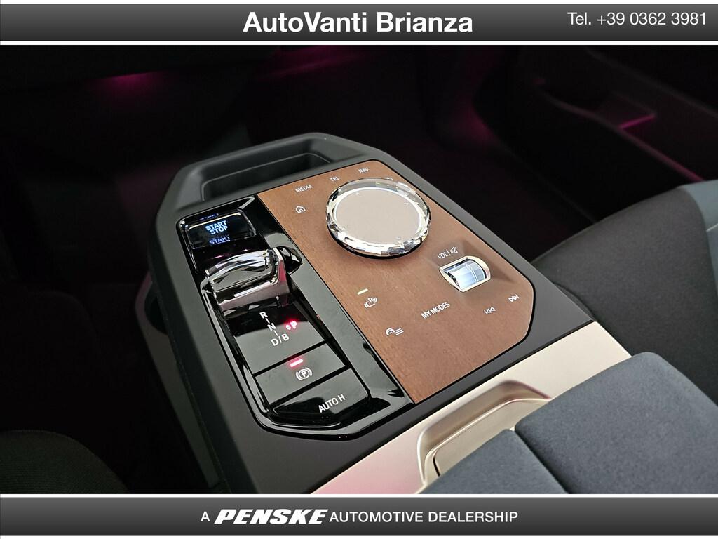 BMW iX xdrive50 pacchetto sportivo