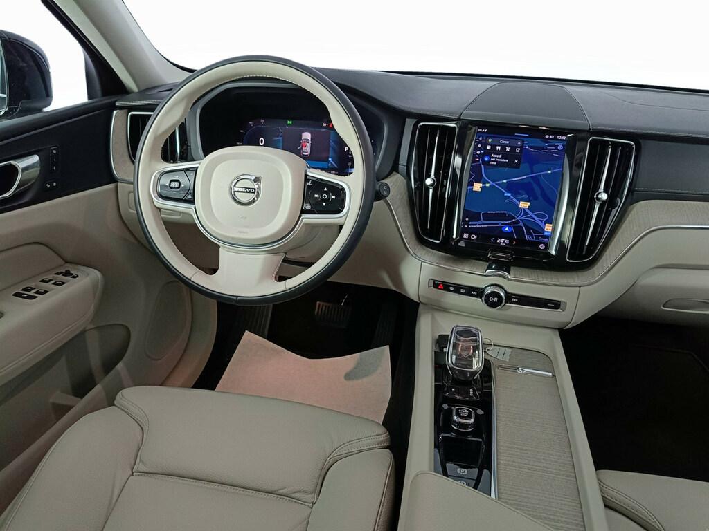 Volvo XC60 2.0 B4 Inscription awd auto