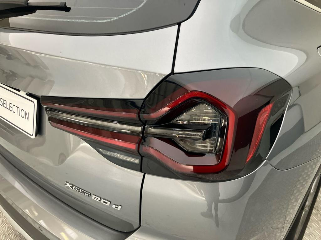 BMW X3 xdrive20d mhev 48V auto