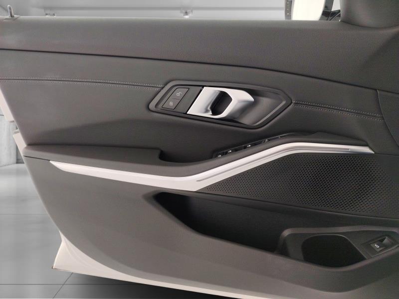 BMW Serie 3 320d Touring mhev 48V xdrive M Sport Pro auto