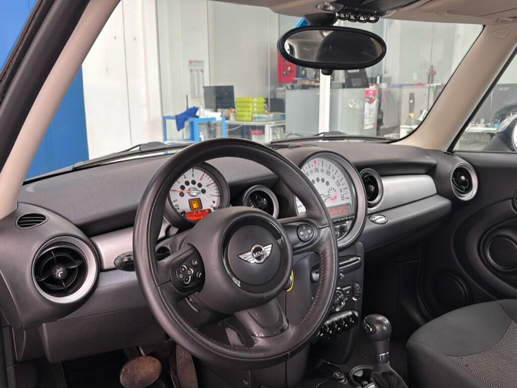 Mini Cooper D 2.0 D Cooper D Auto