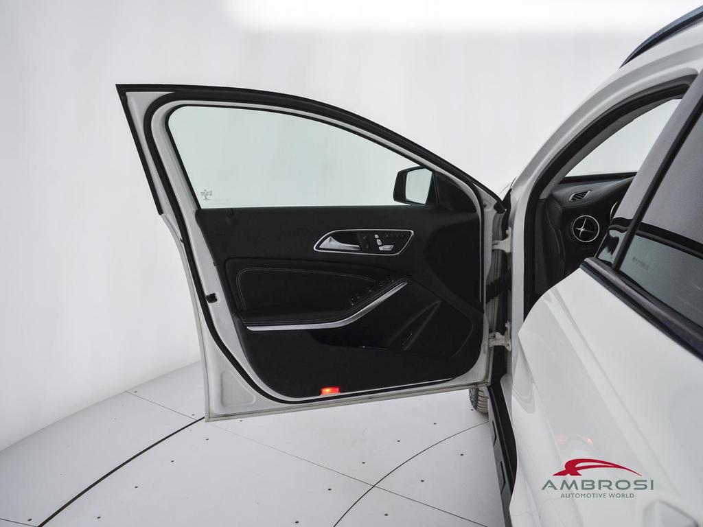 Mercedes GLA 200 d Sport auto