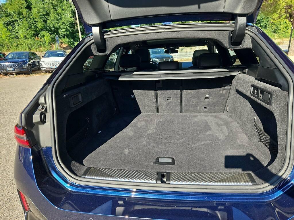 BMW Serie 5 520d Touring 48V xdrive Msport auto