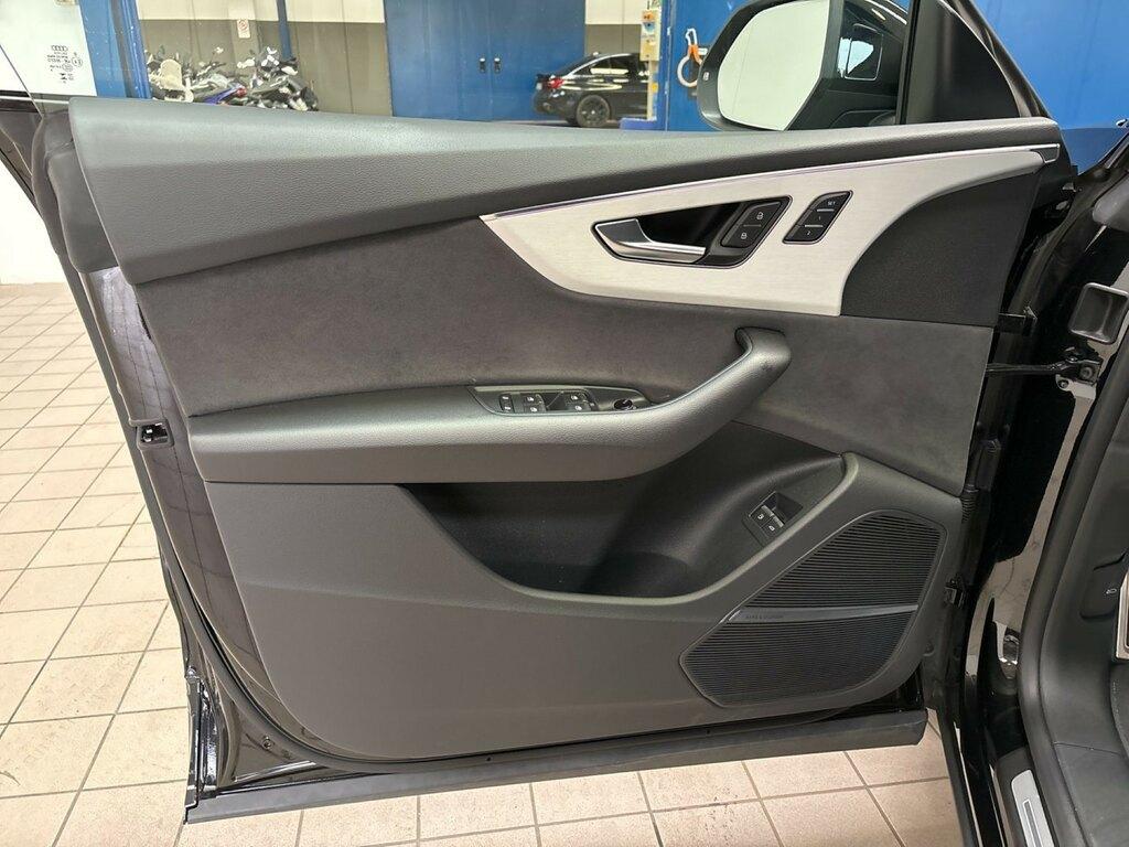 Audi Q8 55 3.0 tfsi e Sport quattro tiptronic