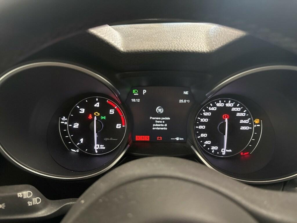 Alfa Romeo Stelvio 2.2 t Executive Q4 190cv auto my19
