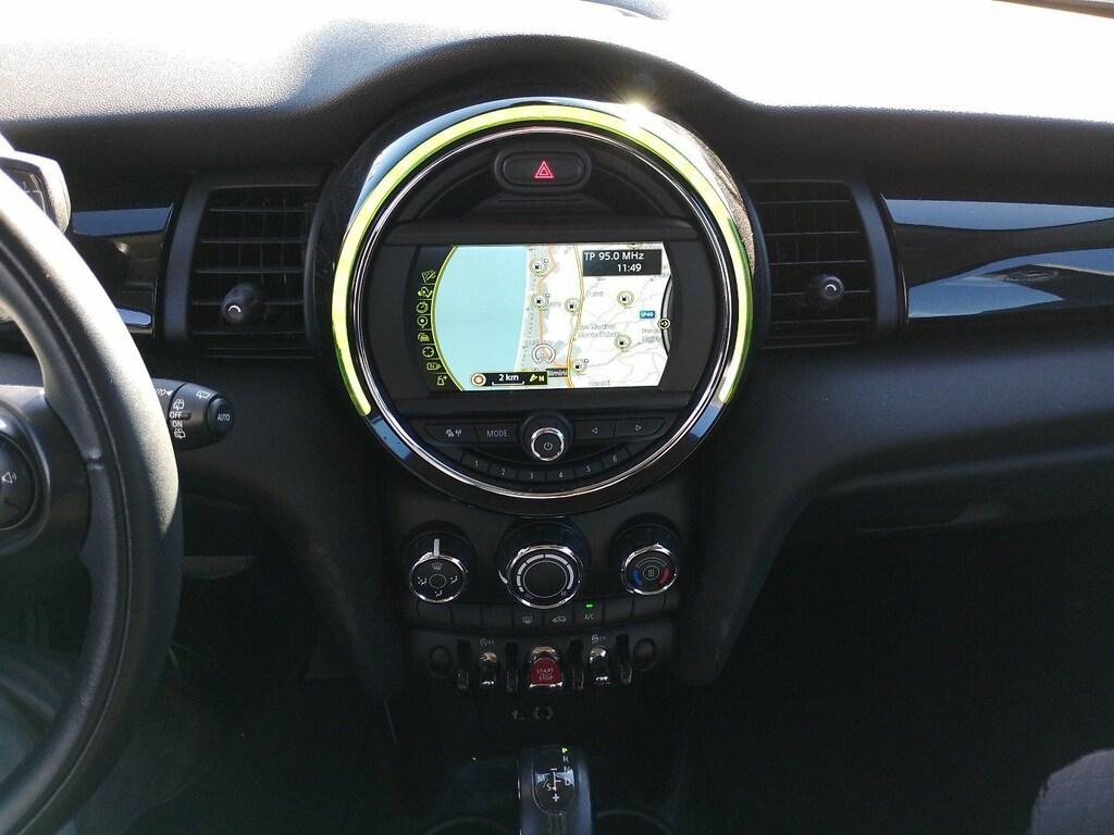 Mini Cooper 1.5 Cooper Boost Auto