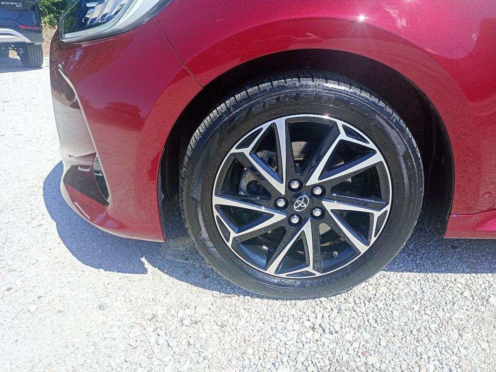 Toyota Yaris 1.5 hybrid Lounge