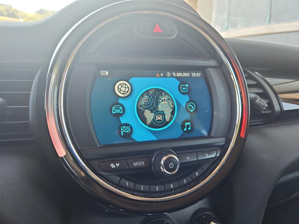 Mini Cooper 1.5 TwinPower Turbo Cooper Business DCT