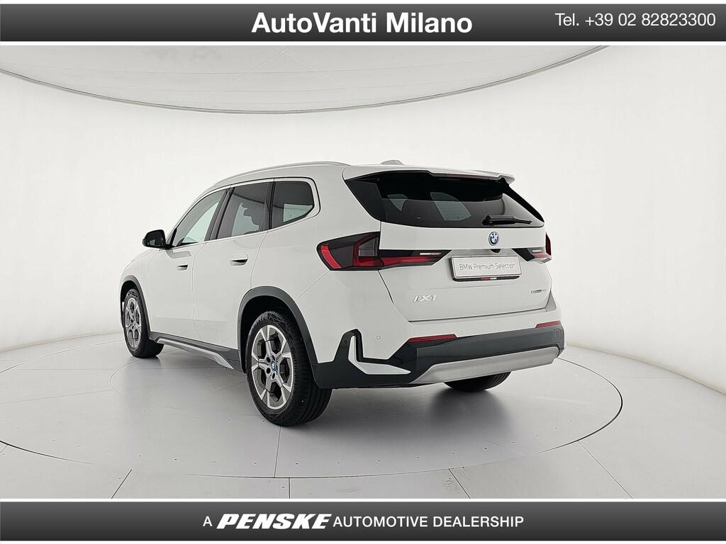 BMW iX1 edrive 20 X-Line