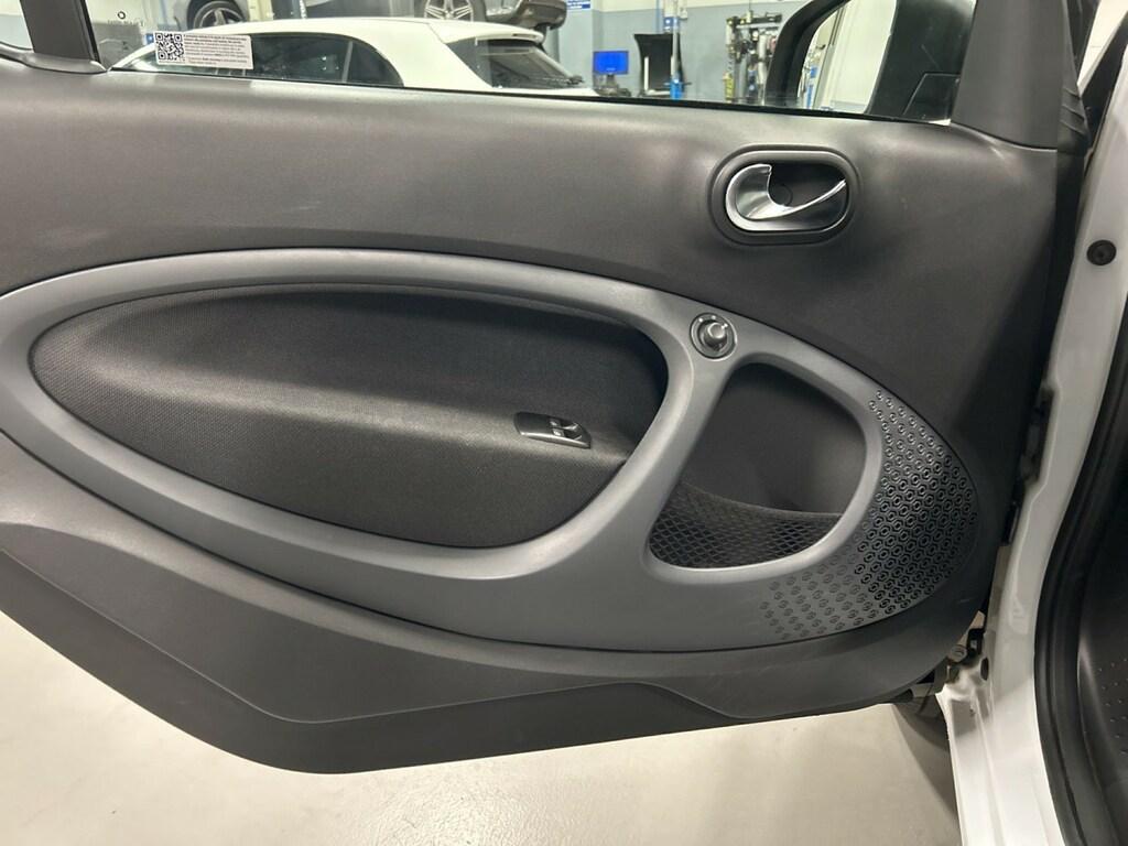 Smart fortwo eq Pulse 22kW