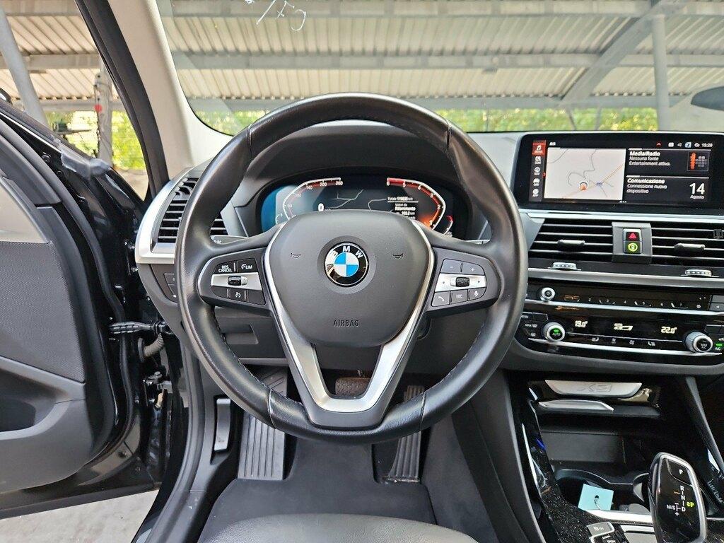 BMW X3 xdrive20d mhev 48V xLine auto
