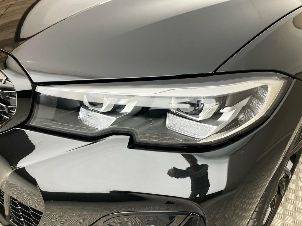 BMW Serie 3 M M340d Touring mhev 48V xdrive auto