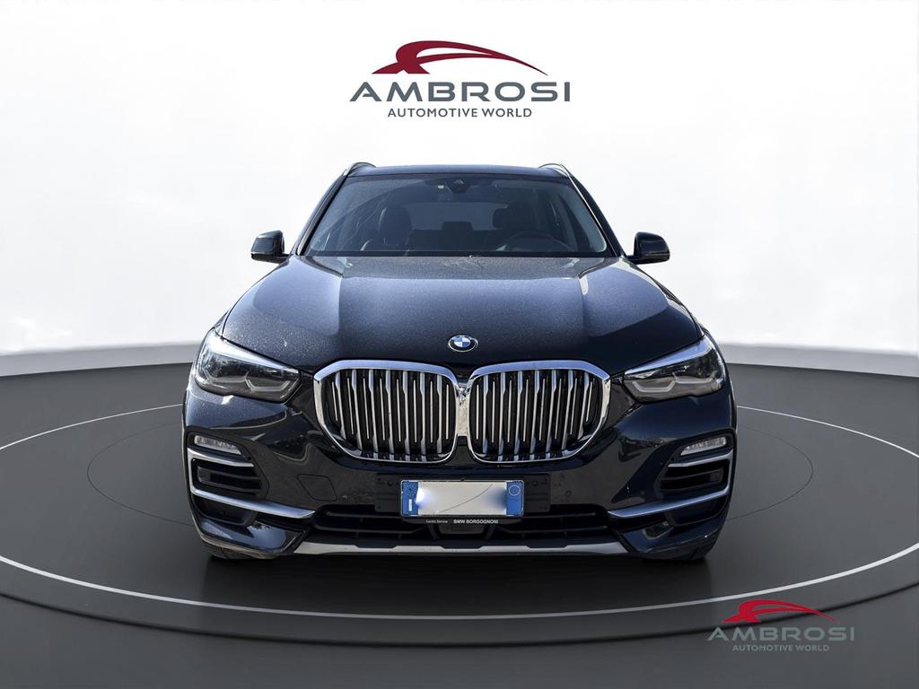 BMW X5 xdrive30d mhev 48V xLine auto