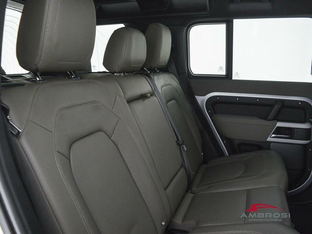 Land Rover Defender 110 3.0d i6 mhev SE awd 200cv auto