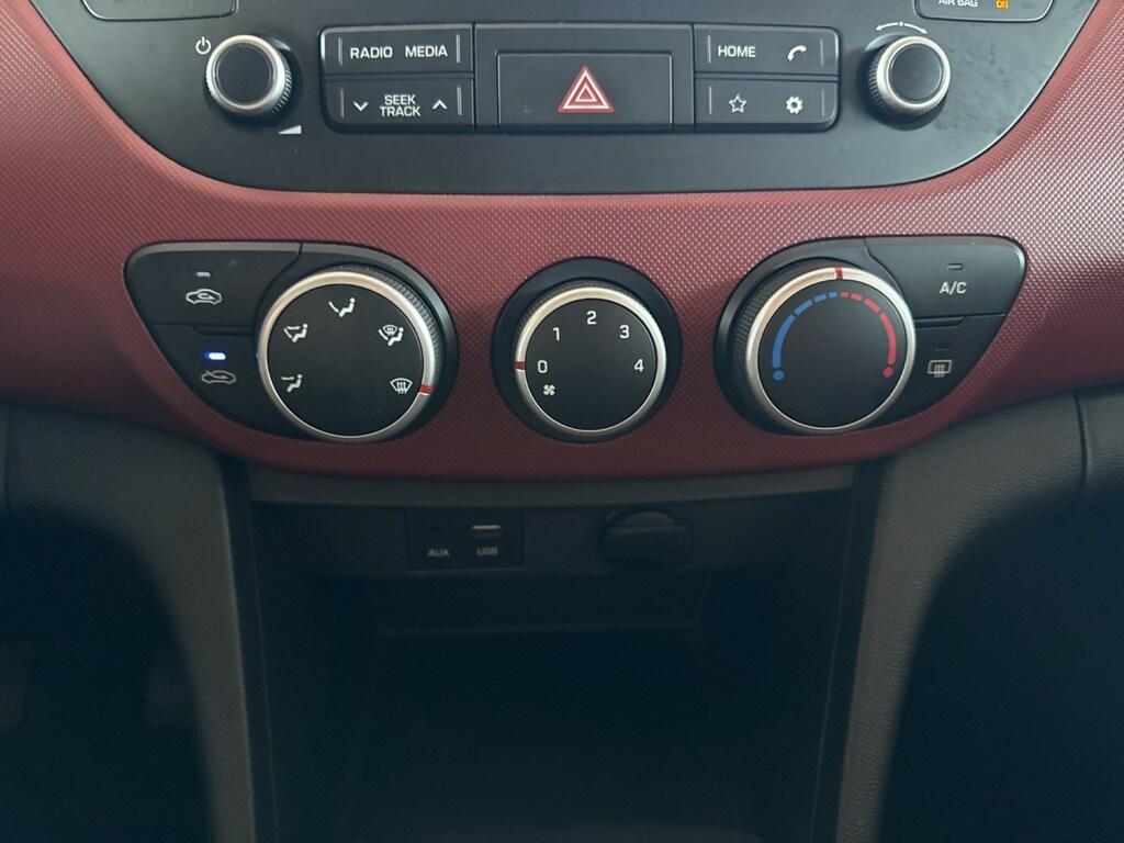 Hyundai i10 1.0 Tech