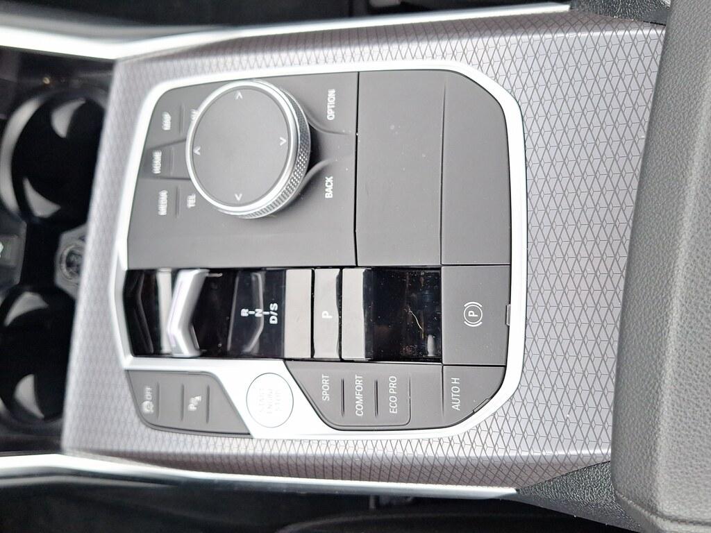 BMW Serie 3 320d Touring mhev 48V auto