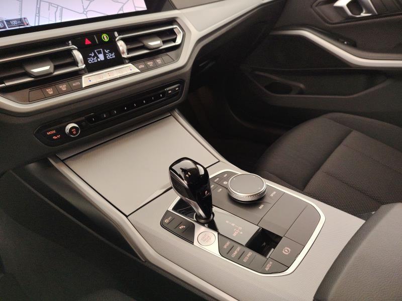 BMW Serie 3 318d Touring mhev 48V auto