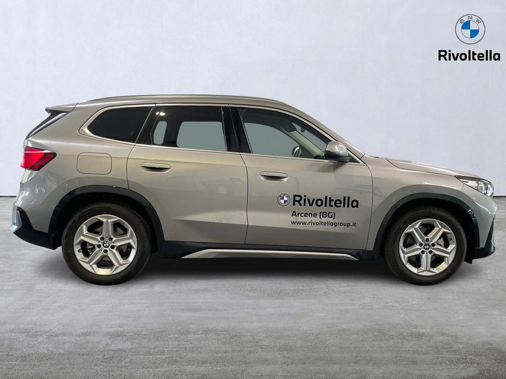BMW iX1 edrive 20 X-Line
